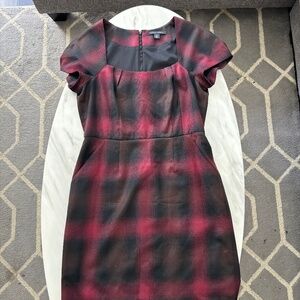 Banana Republic wool sheath dress - Size 8